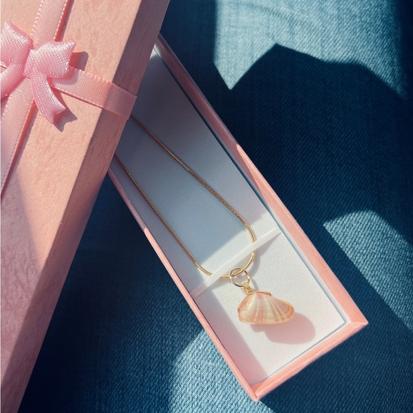 Coquiña shell pendant necklace locket with pearl - Picture 6 of 6